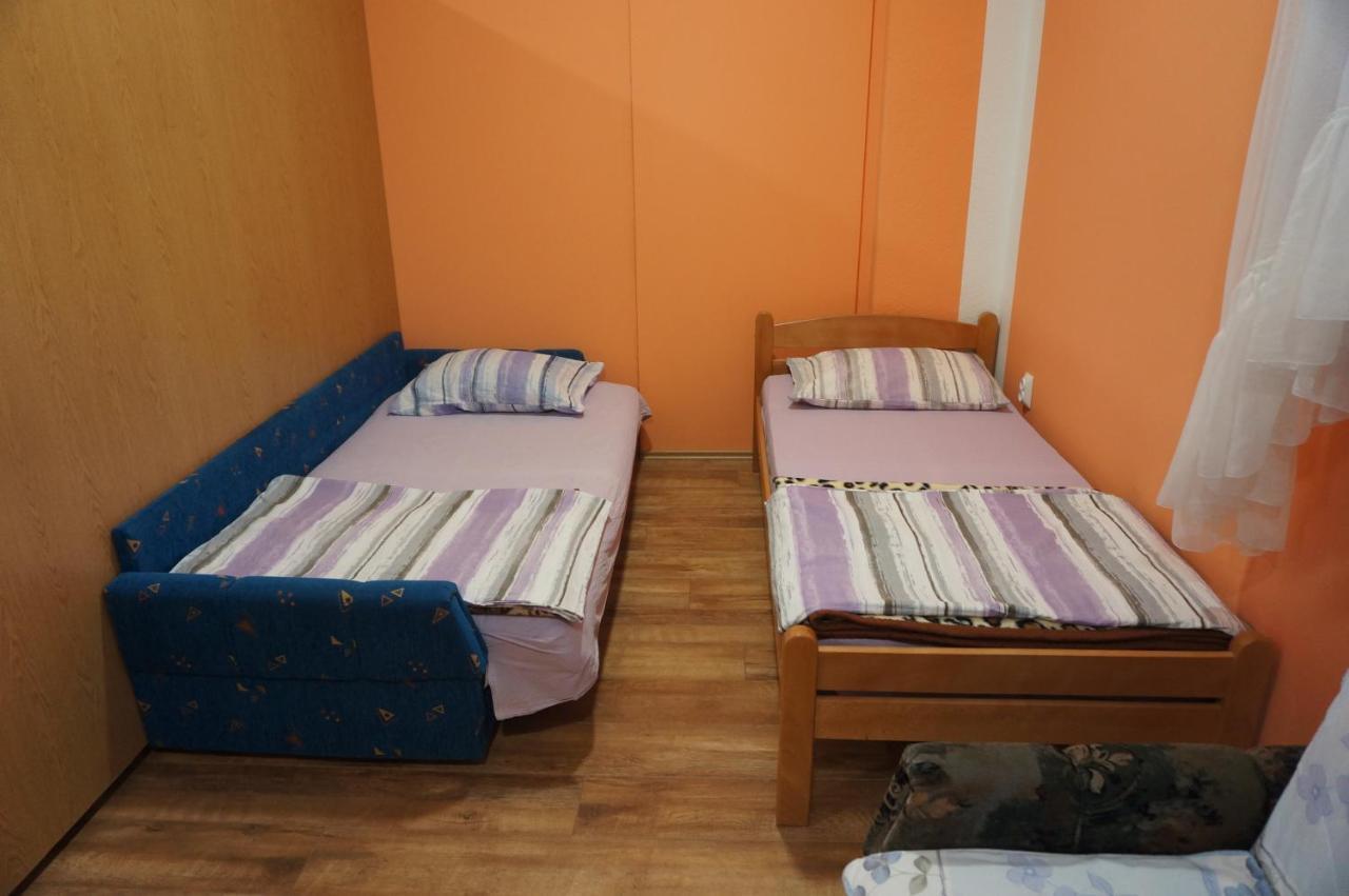 טרביניה Apartments Bozic מראה חיצוני תמונה