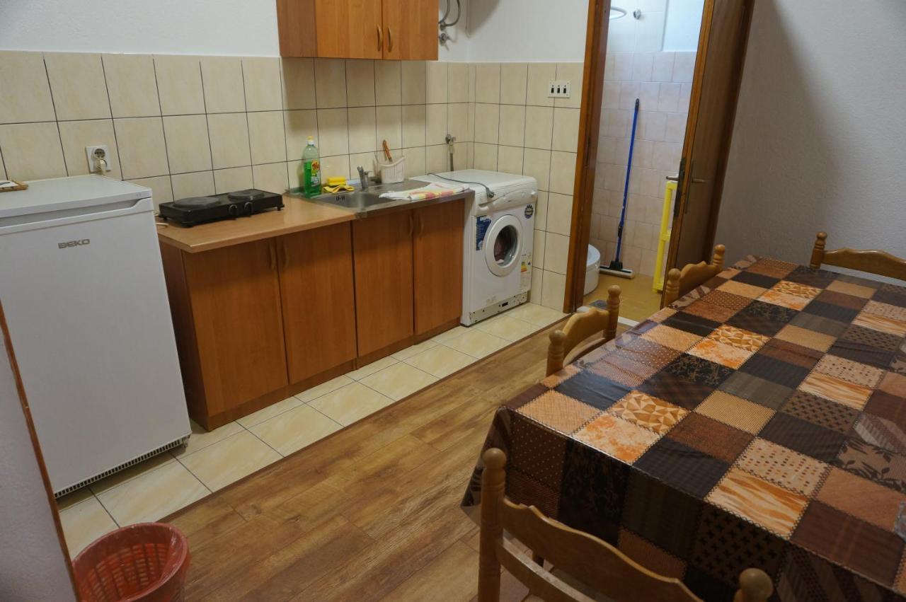 טרביניה Apartments Bozic מראה חיצוני תמונה
