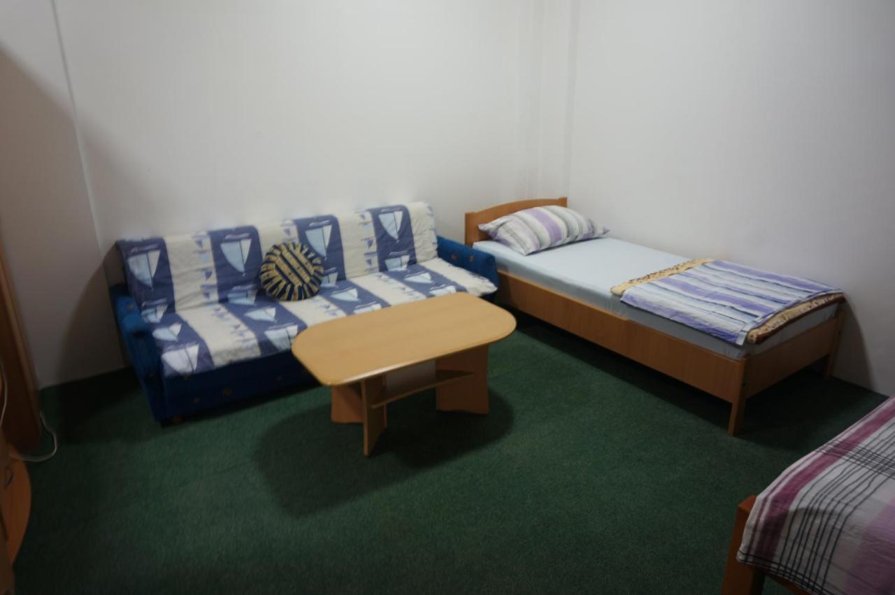טרביניה Apartments Bozic מראה חיצוני תמונה
