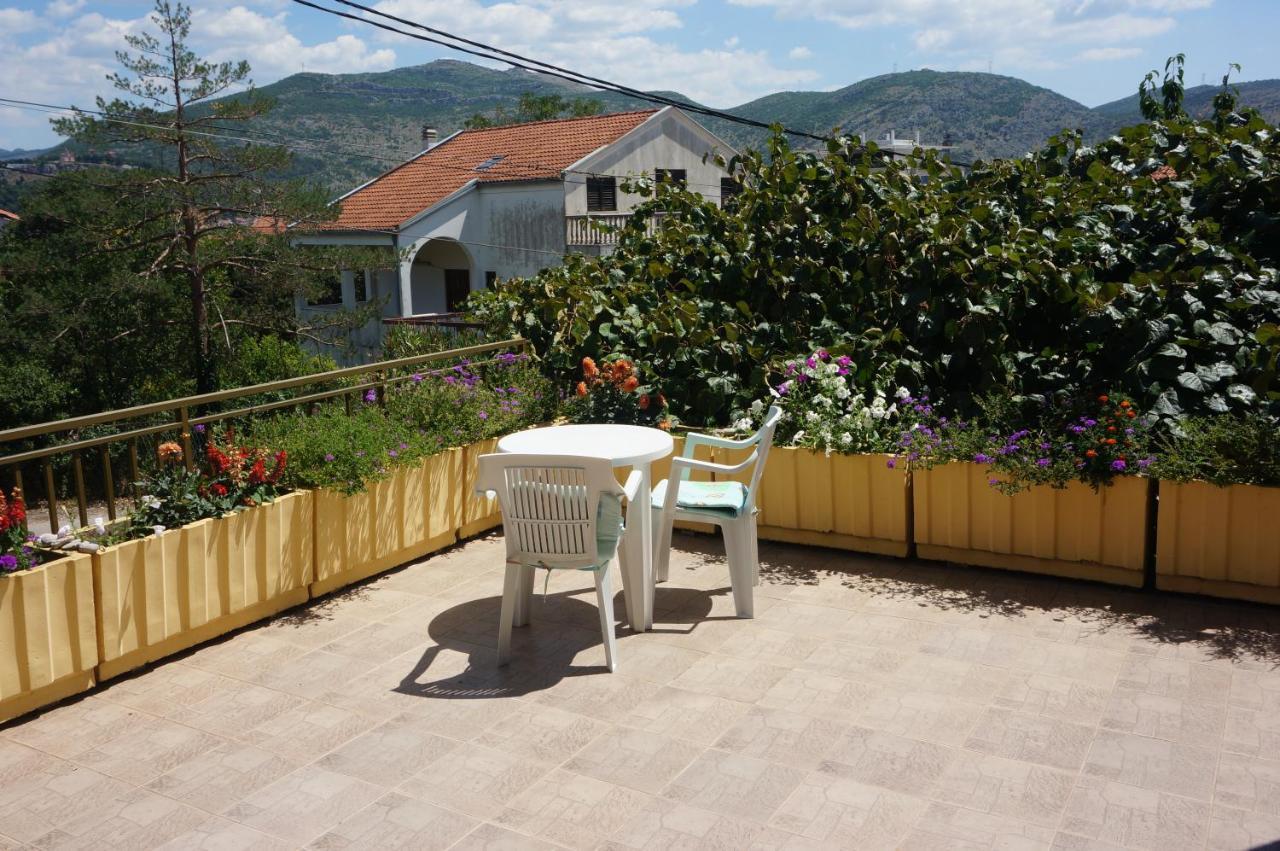 טרביניה Apartments Bozic מראה חיצוני תמונה