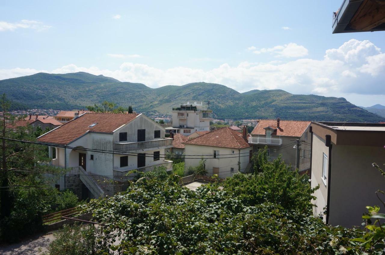 טרביניה Apartments Bozic מראה חיצוני תמונה