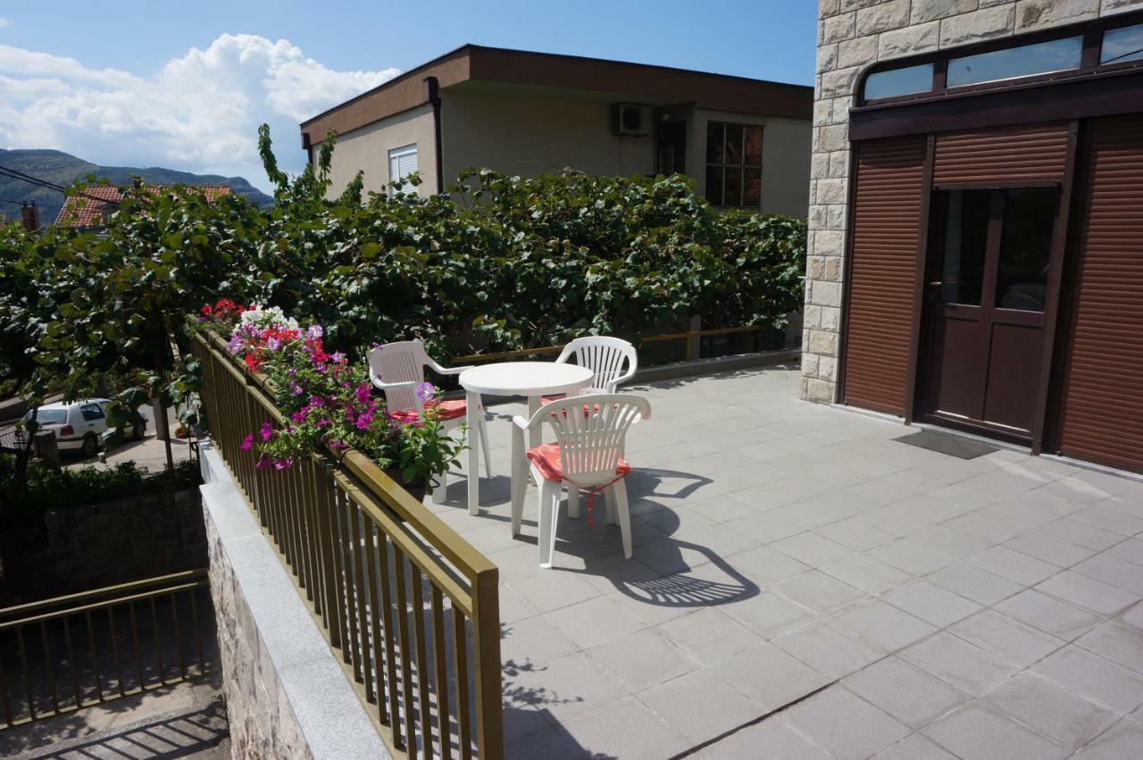 טרביניה Apartments Bozic מראה חיצוני תמונה
